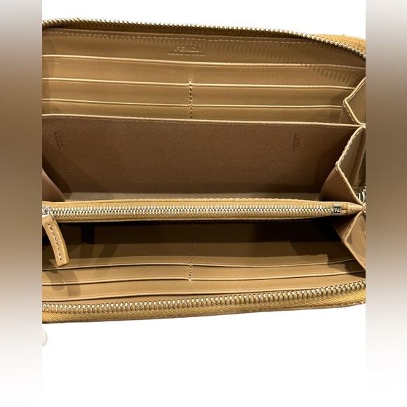 Authentic Pre-loved Fendi Wallet  Rainbow Studs - Picture 6 of 7